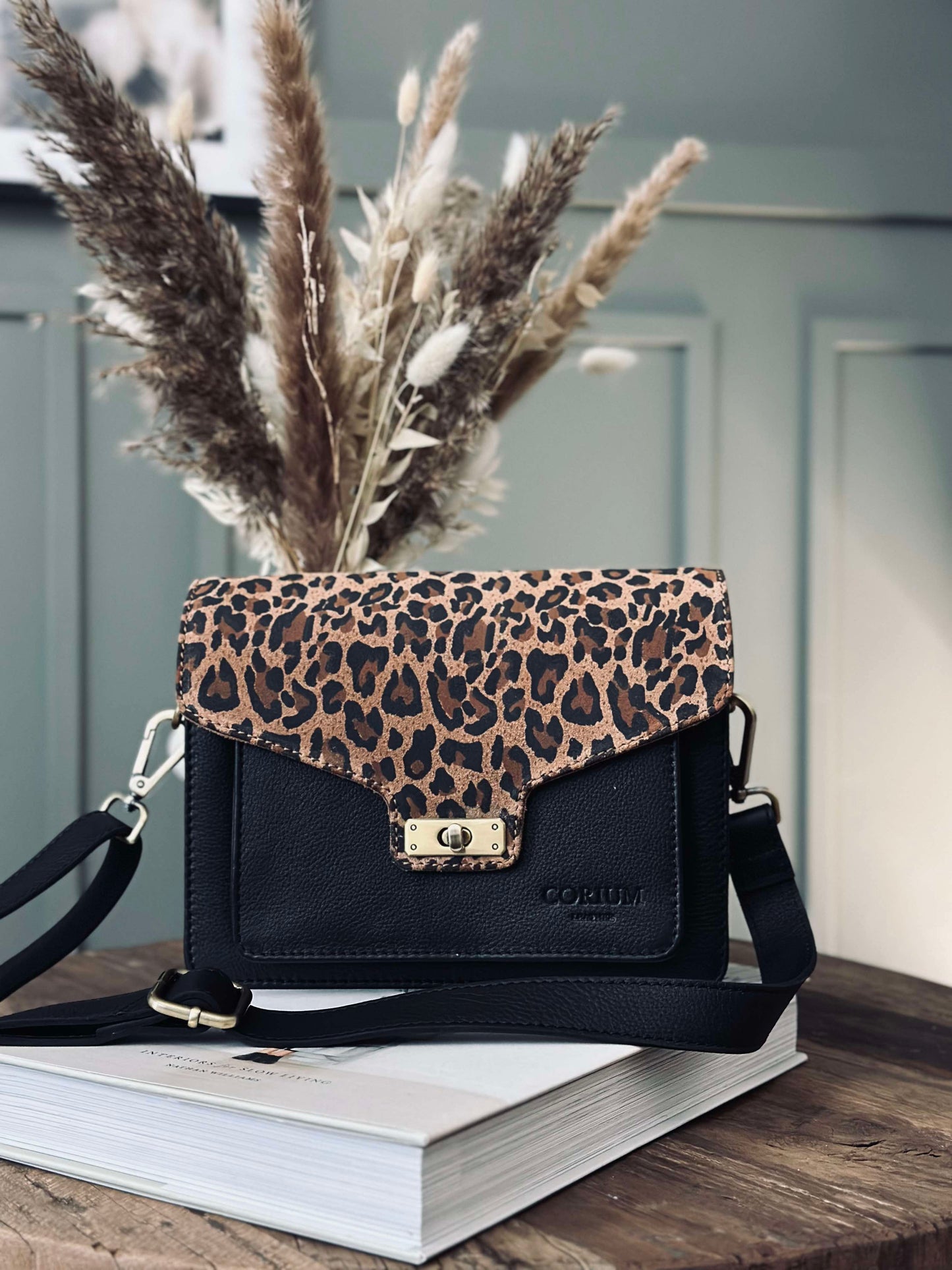 Kvinnor Elegant Mocka Crossover Boxbag med Leopardmönster