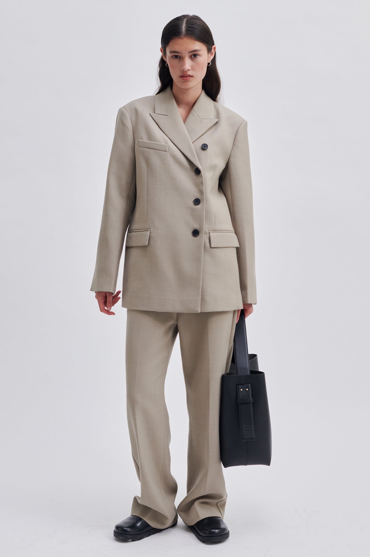 Kvinnors Modern Läderväska med Justerbar Axelrem och Inre Blixtlåsficka