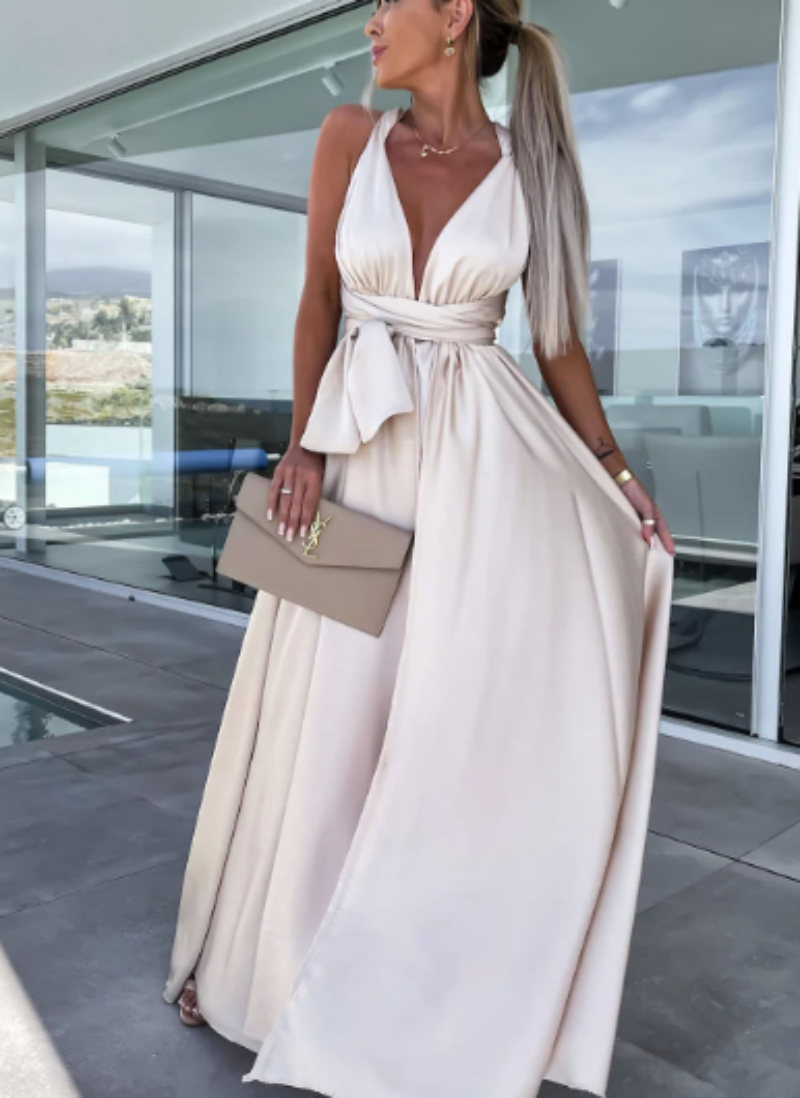 Dam Maxiklänning | Halterneck | Hög Slit