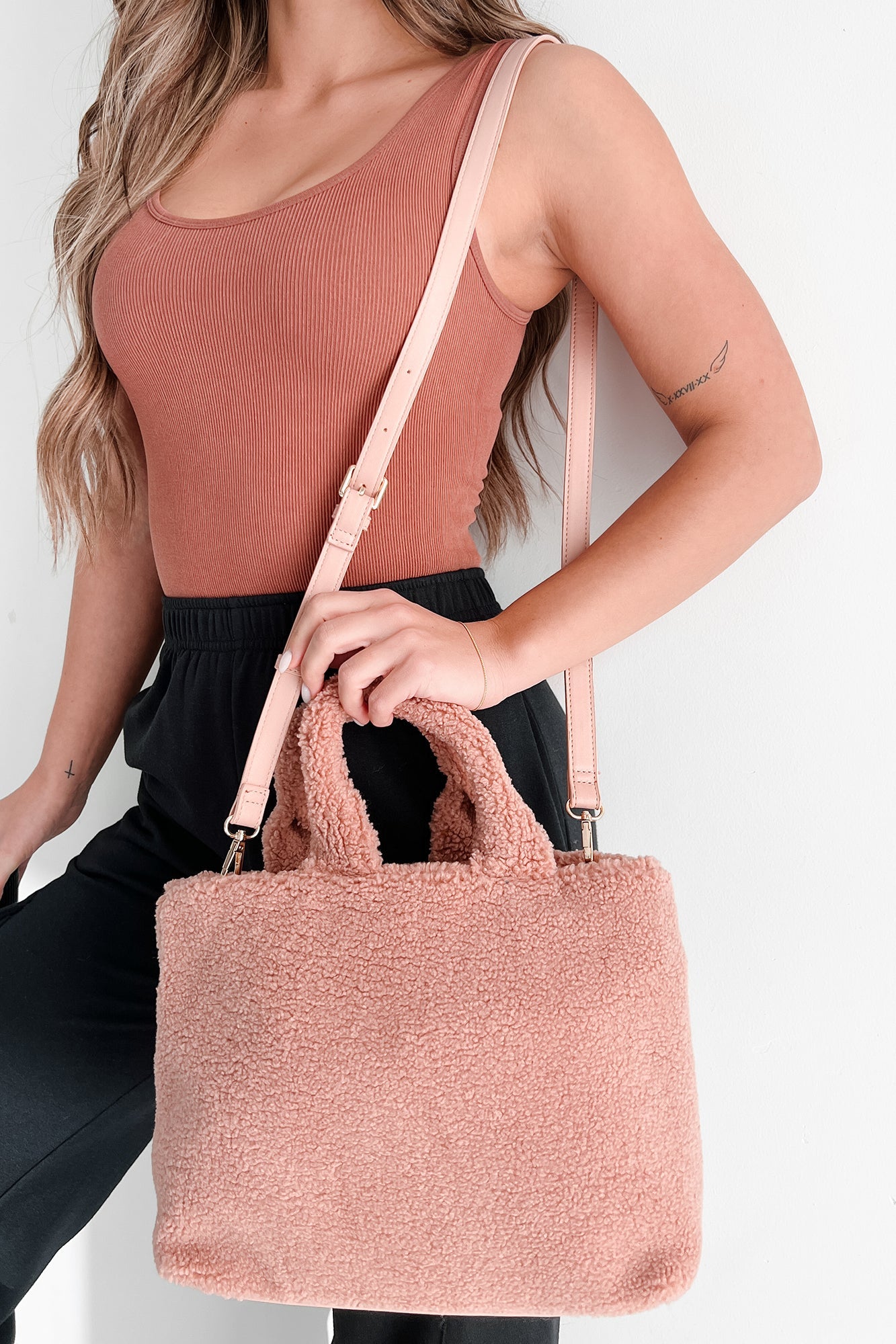 Dam Elegant Polyester Axel Handväska med Avtagbart Axelband och Inre Fickor