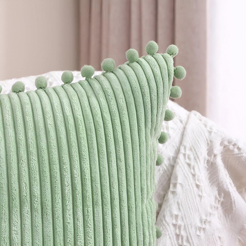 Kuddfodral 40x40 och 45x45 – Med Pom Pom Detaljer 2