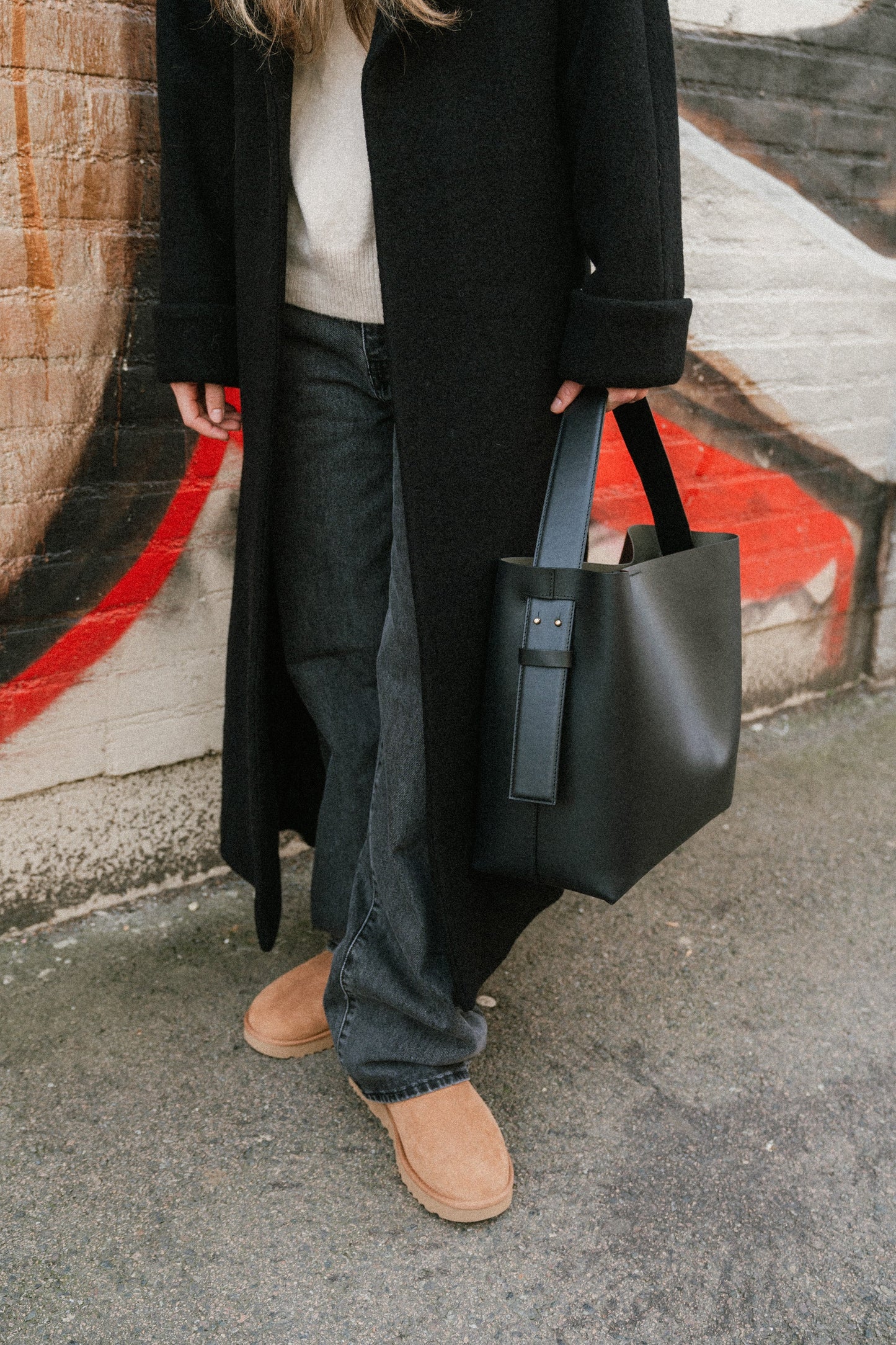 Kvinnors Modern Läderväska med Justerbar Axelrem och Inre Blixtlåsficka