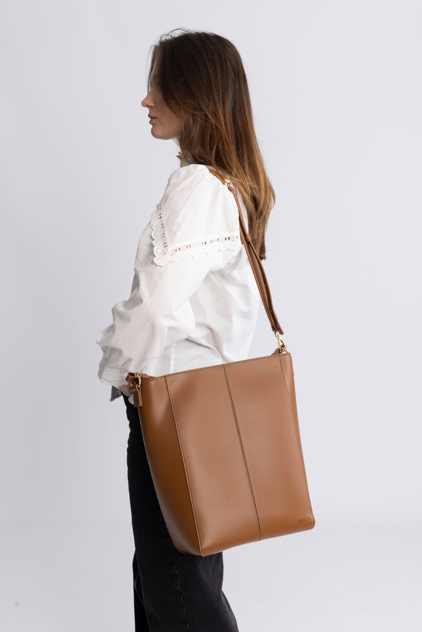 Dam Mjuk Strukturerad Vardagspåse i Återvunnet Material med Justerbar Rem