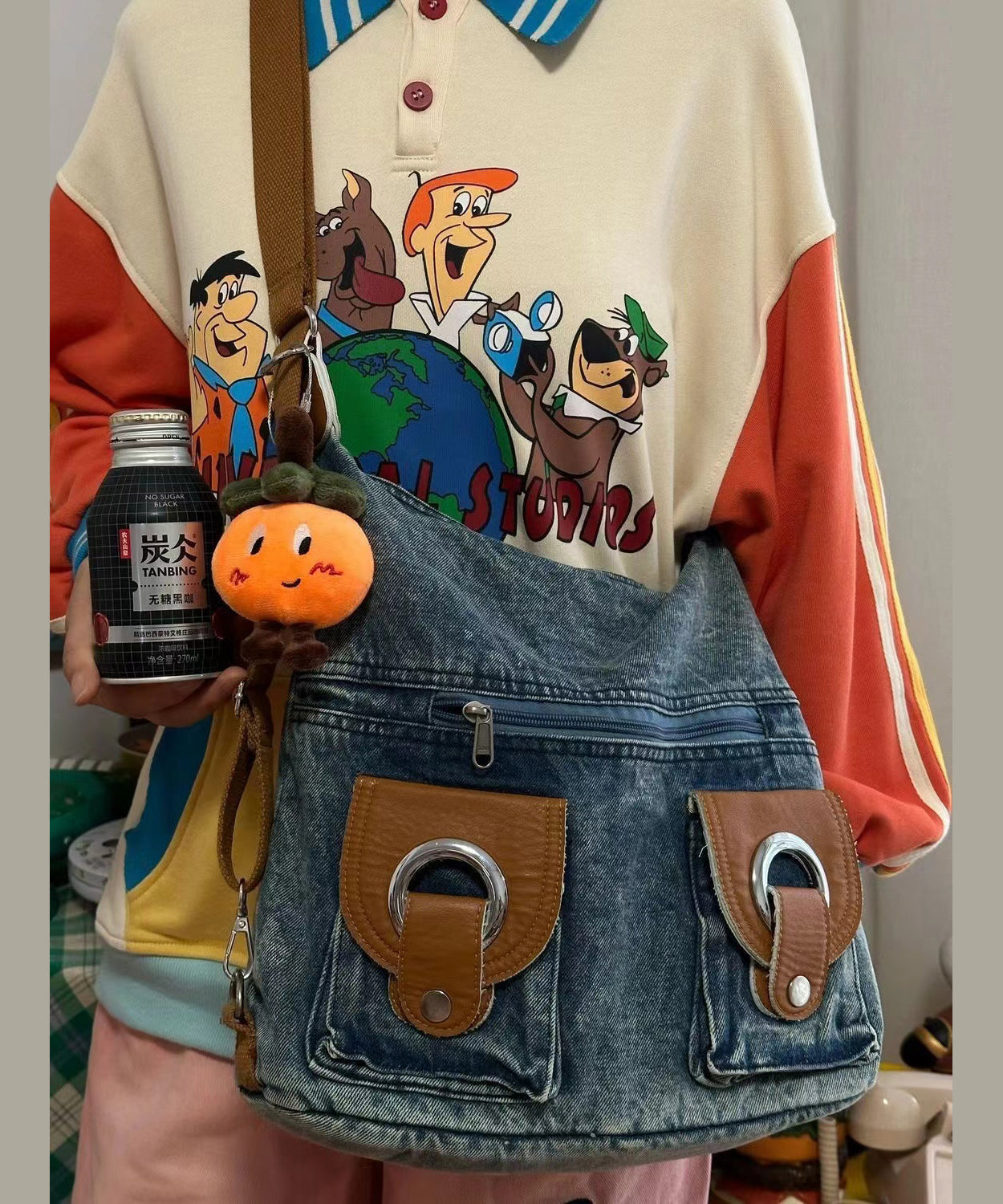 Damernas Modern Denim Crossbody Väska med Hög Kapacitet och Inuti Fickor