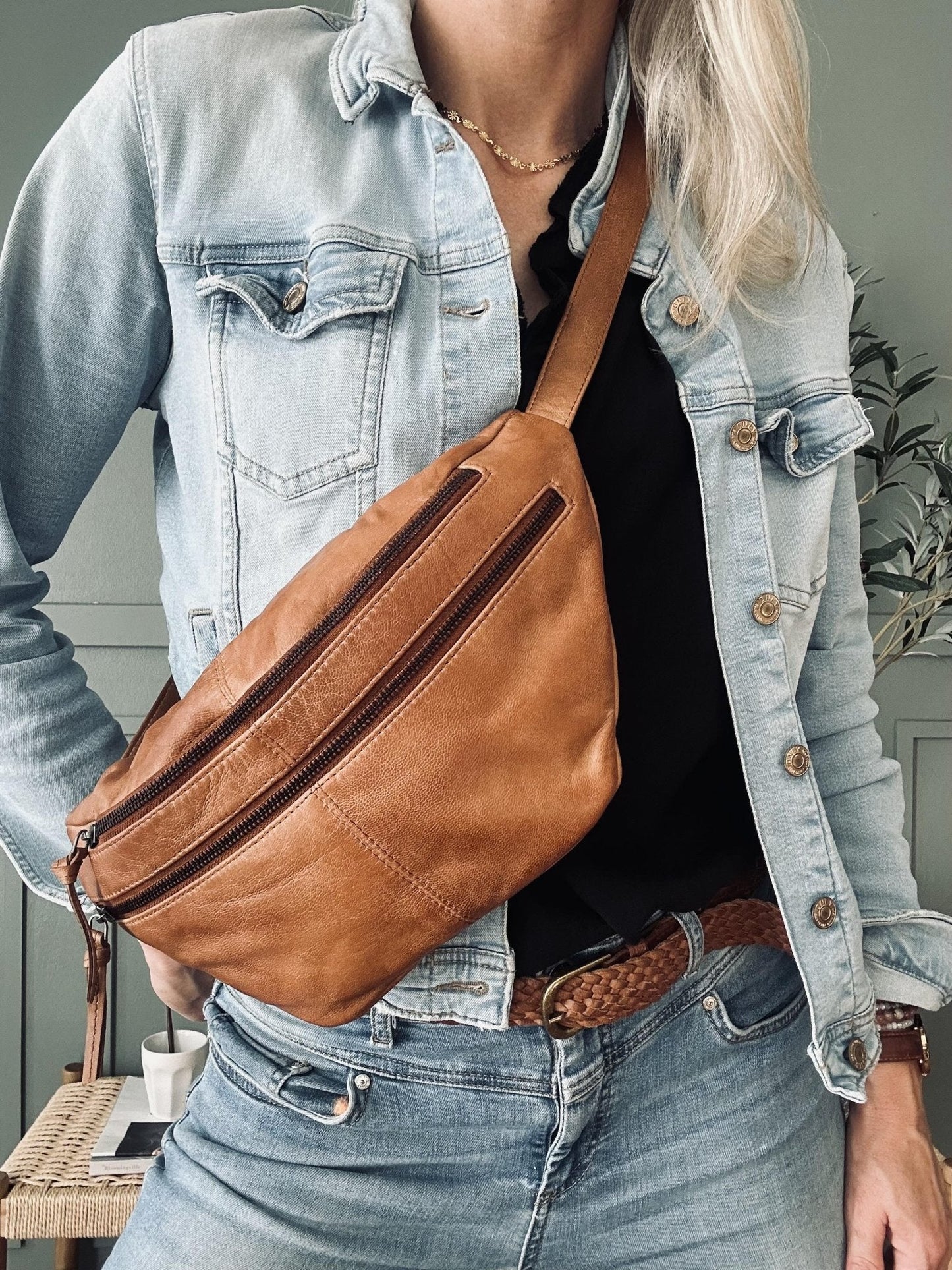 Unisex Cool Leather Bumbag with Adjustable Strap