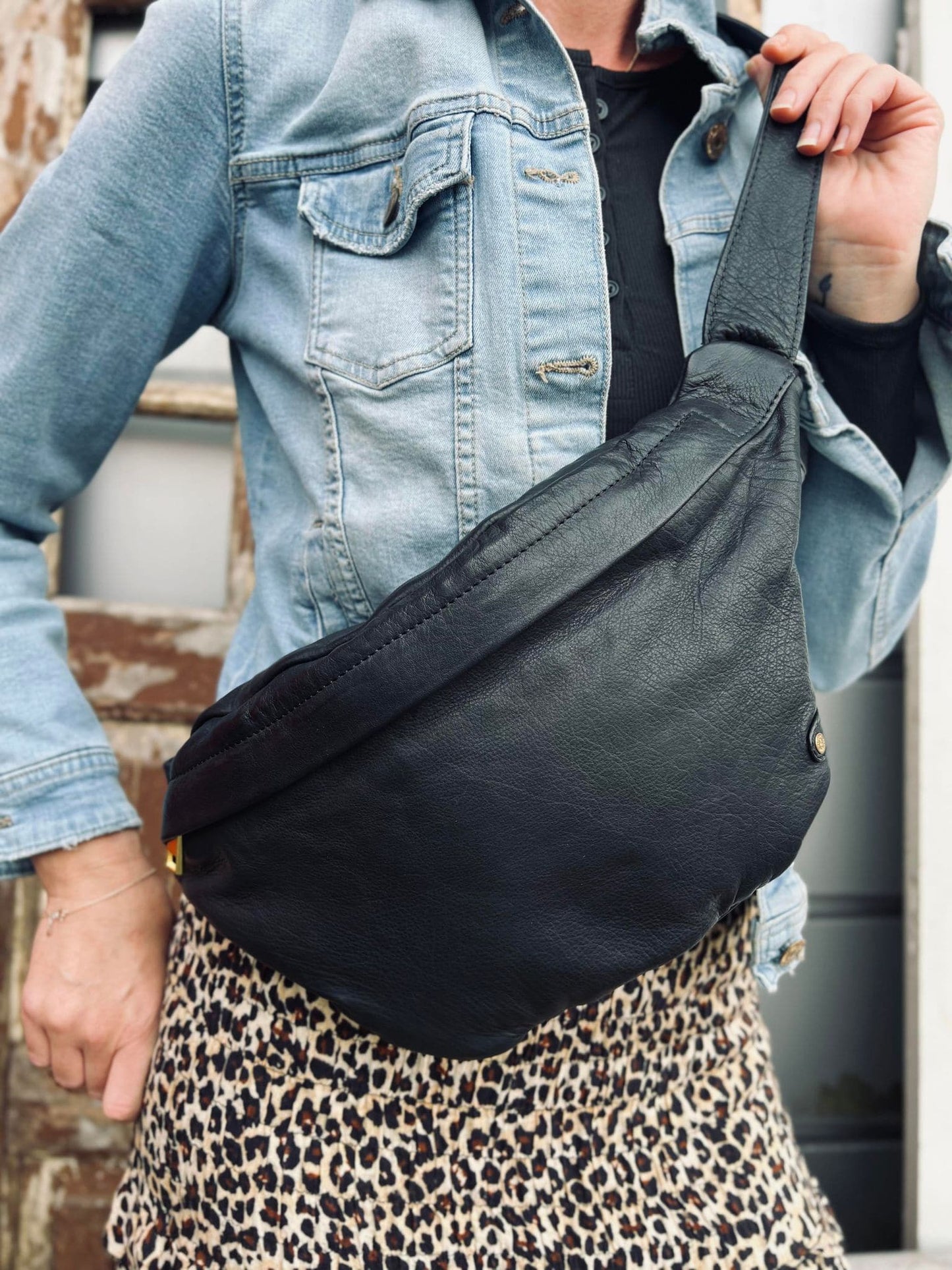 Unisex Elegant Kalvskinn Bumbag med Blixtlås