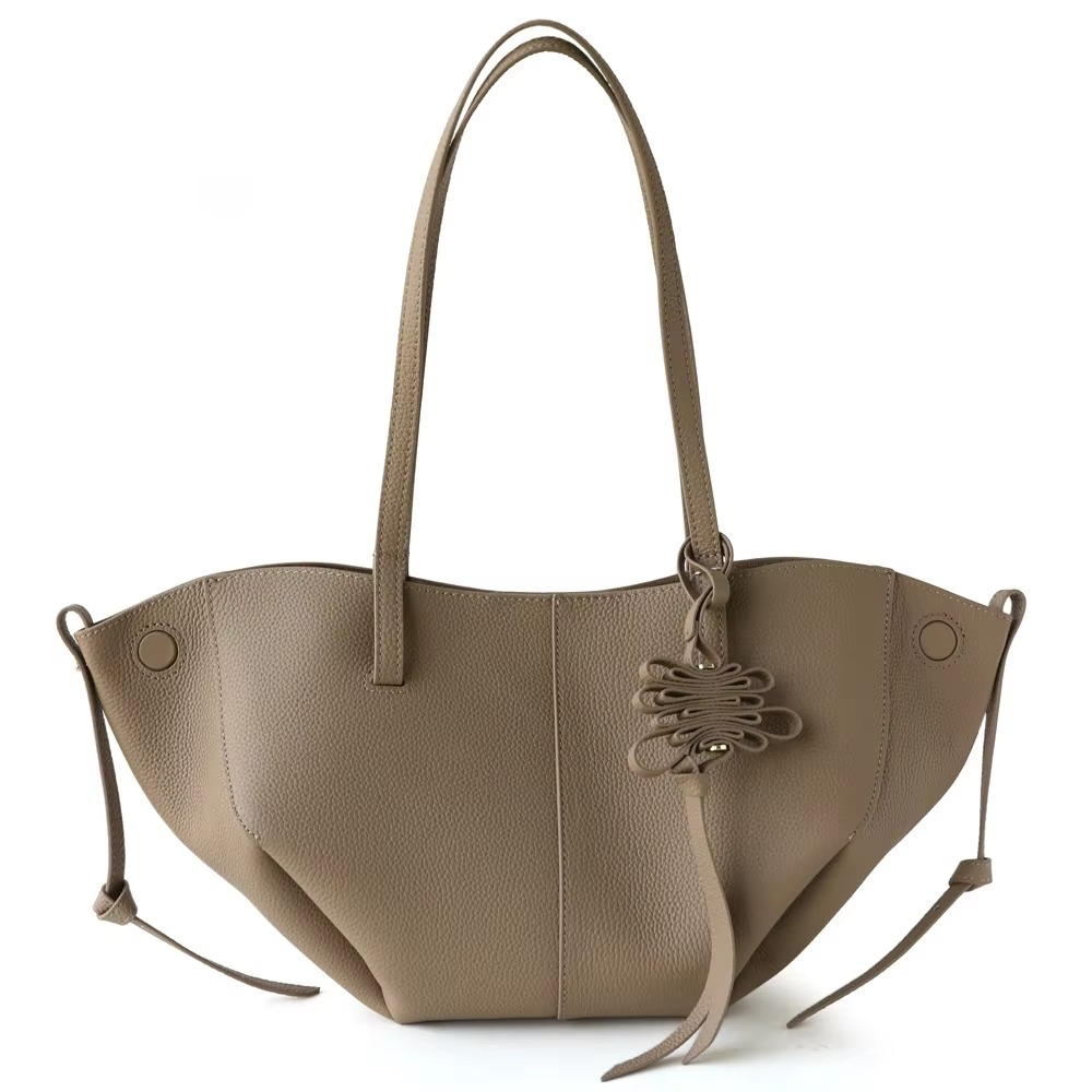 Dam Elegant Tygväska med Rymlig Design och Säker Förvaring